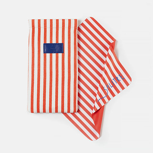 Red SLEEVER case  