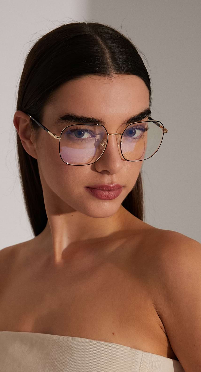 Mó x SPSM-Girl with the collection's glasses